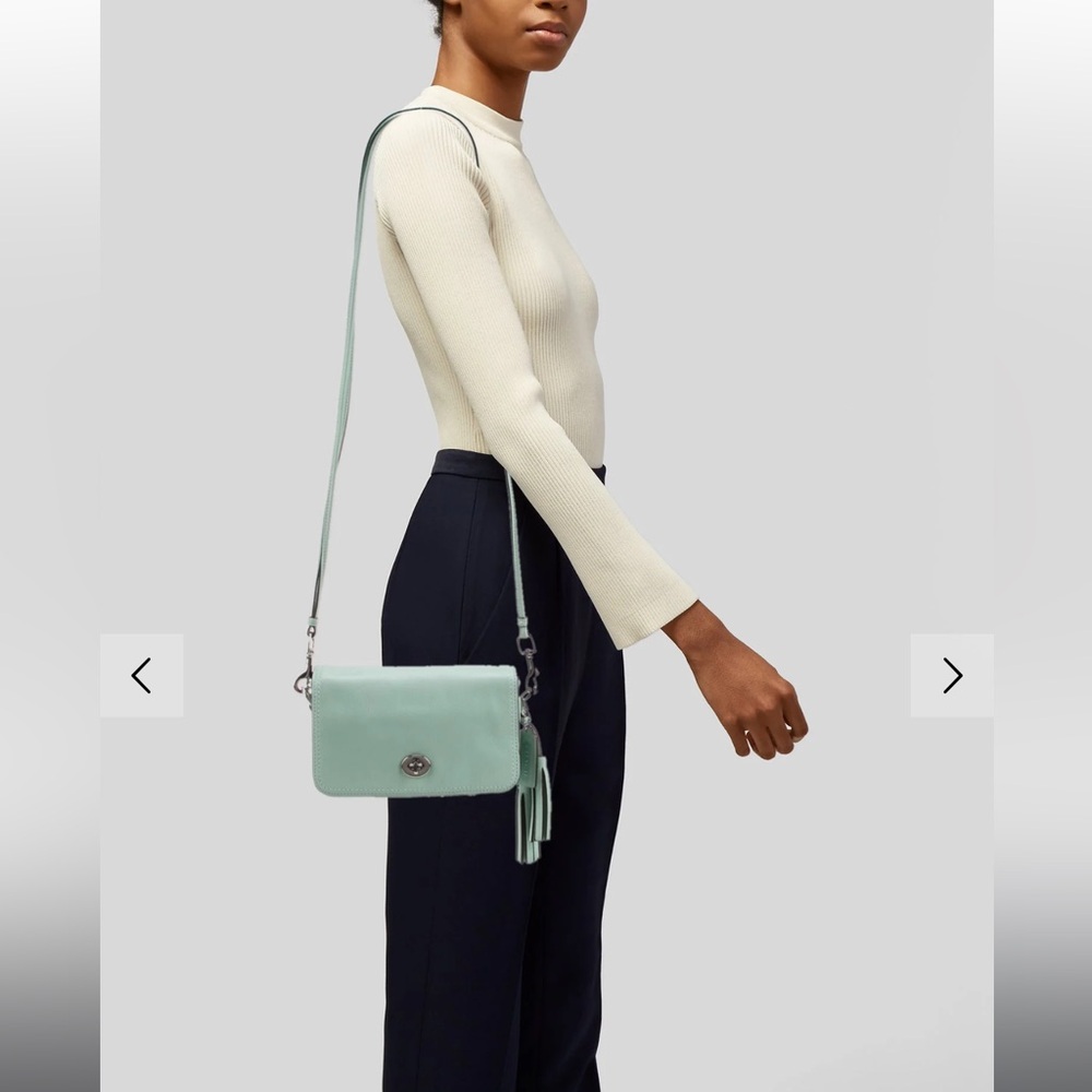 COACH legacy leather Penelope shoulder purse SV/MINT